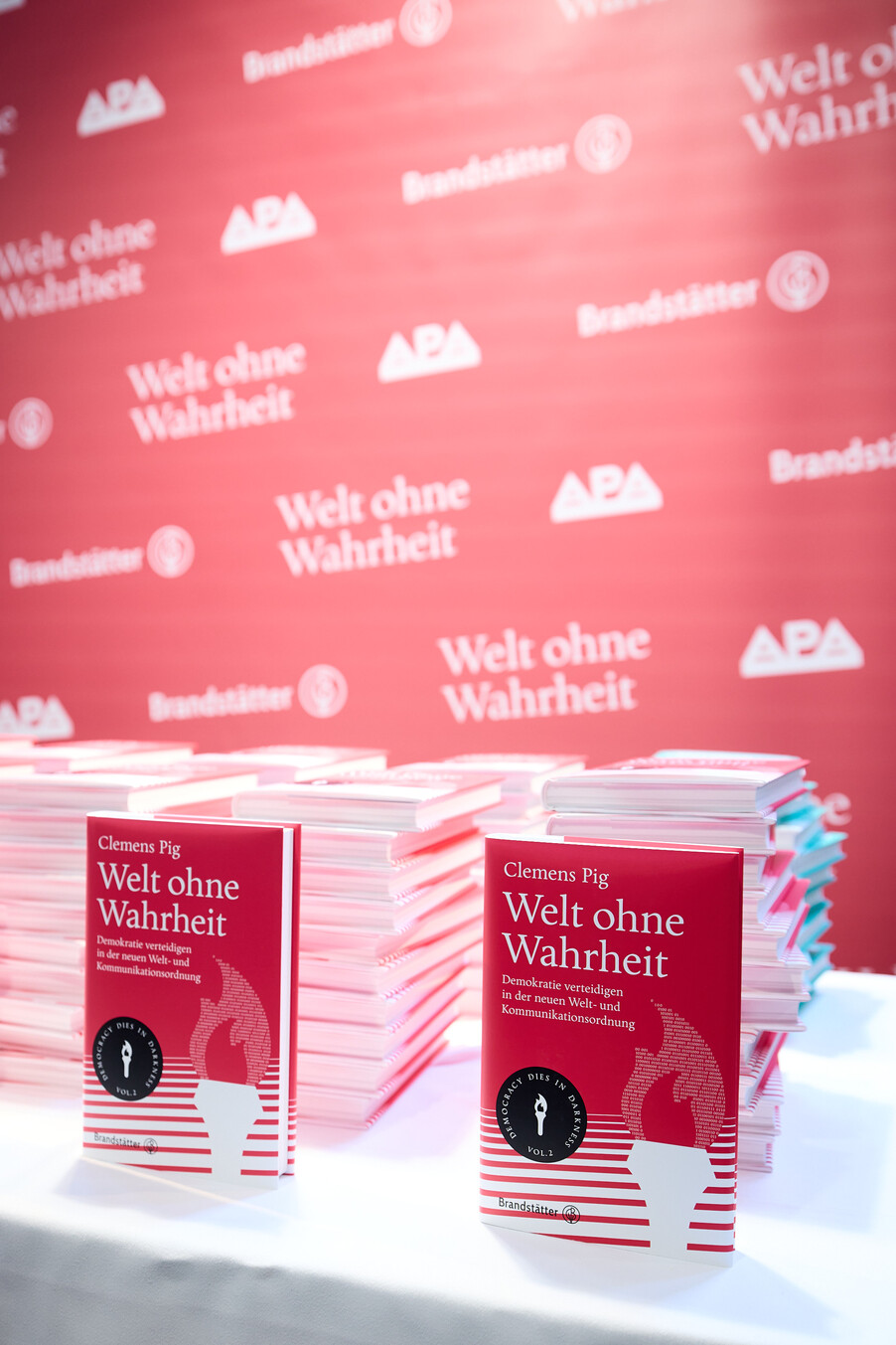 APA Buchpräsentation „Welt ohne Wahrheit“ — Foto 3